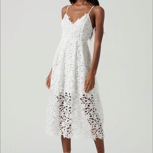 Astr The Label white lace midi dress, Small